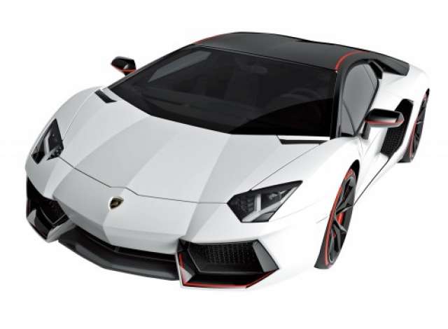 Lamborghini Aventador Pirelli Edition - 1:24