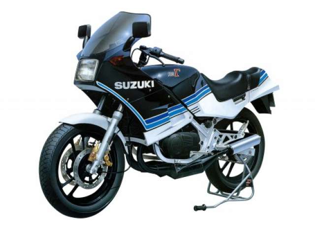 Suzuki RG250 gj21a 1984 - 1:12