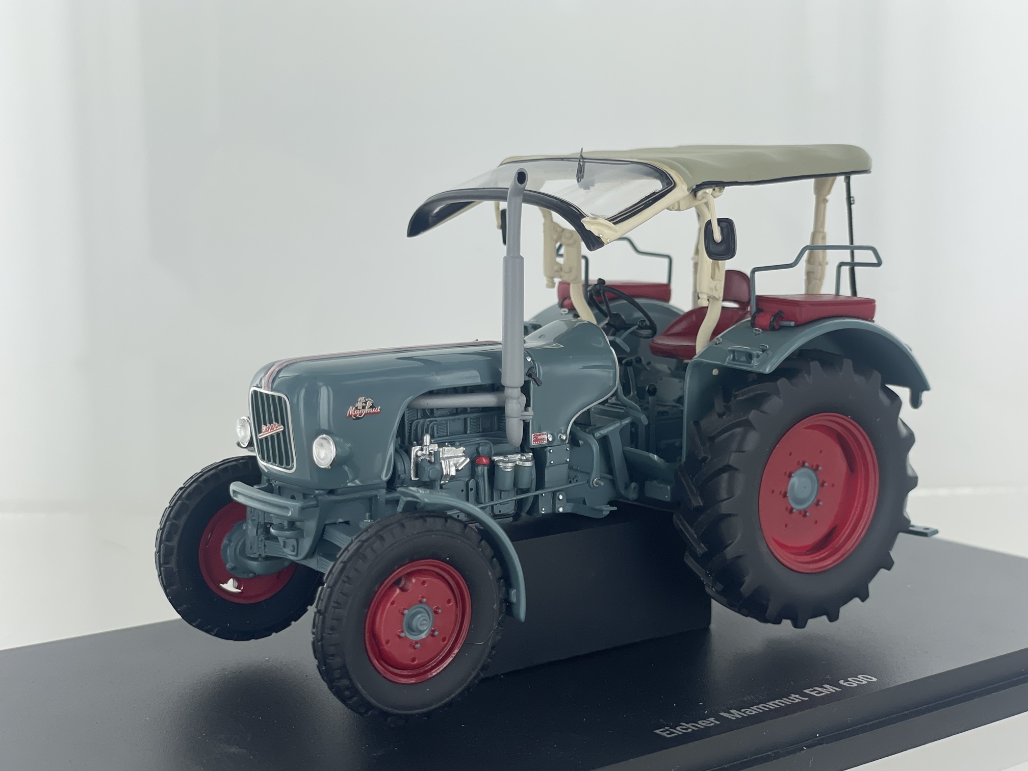 Eicher Mammut EM600 2wd met Fritzmeier cabine - 1:32