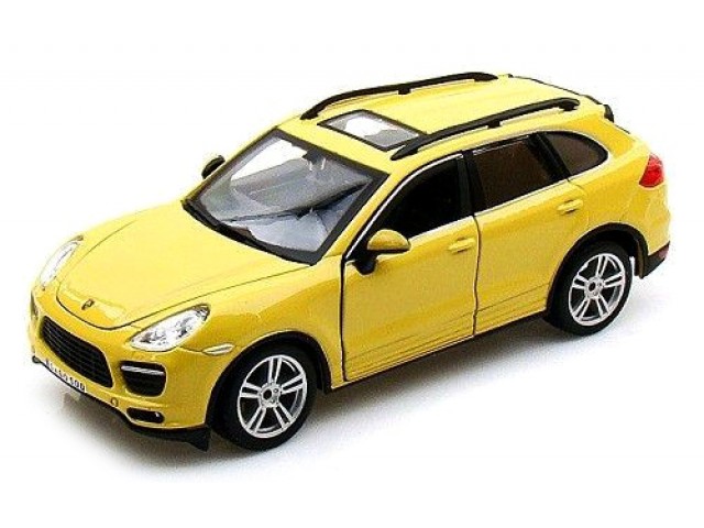 Porsche Cayenne Turbo Geel