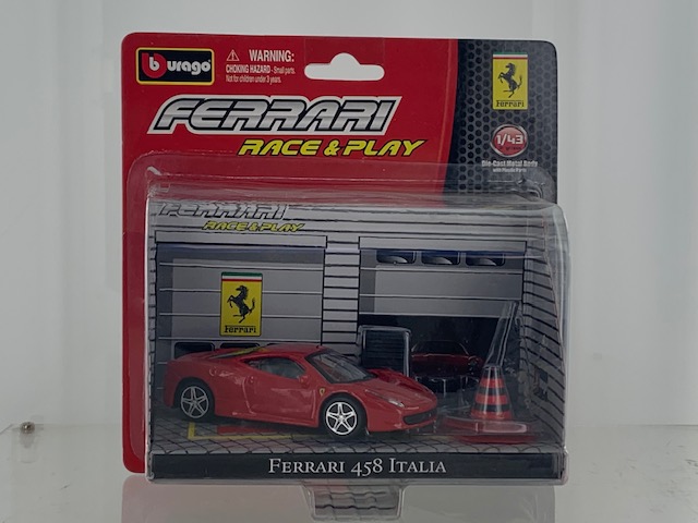 Ferrari 458 Italia Race and Play - 1:43