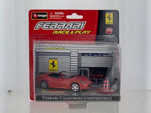 Ferrari California Convertible Race and Play - 1:43