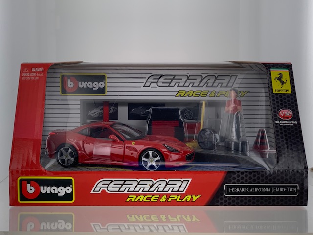 Ferrari California Race and Play - 1:32