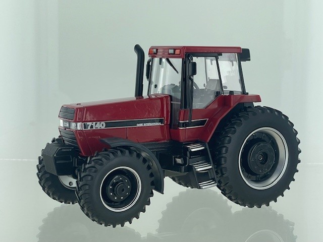 Case IH Magnum 7140 Limited Edition 1750 stuks - 1:32