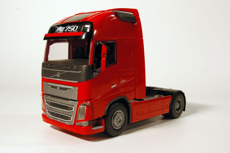 Volvo FH16 750GL XL 4x2 Rood - 1:25