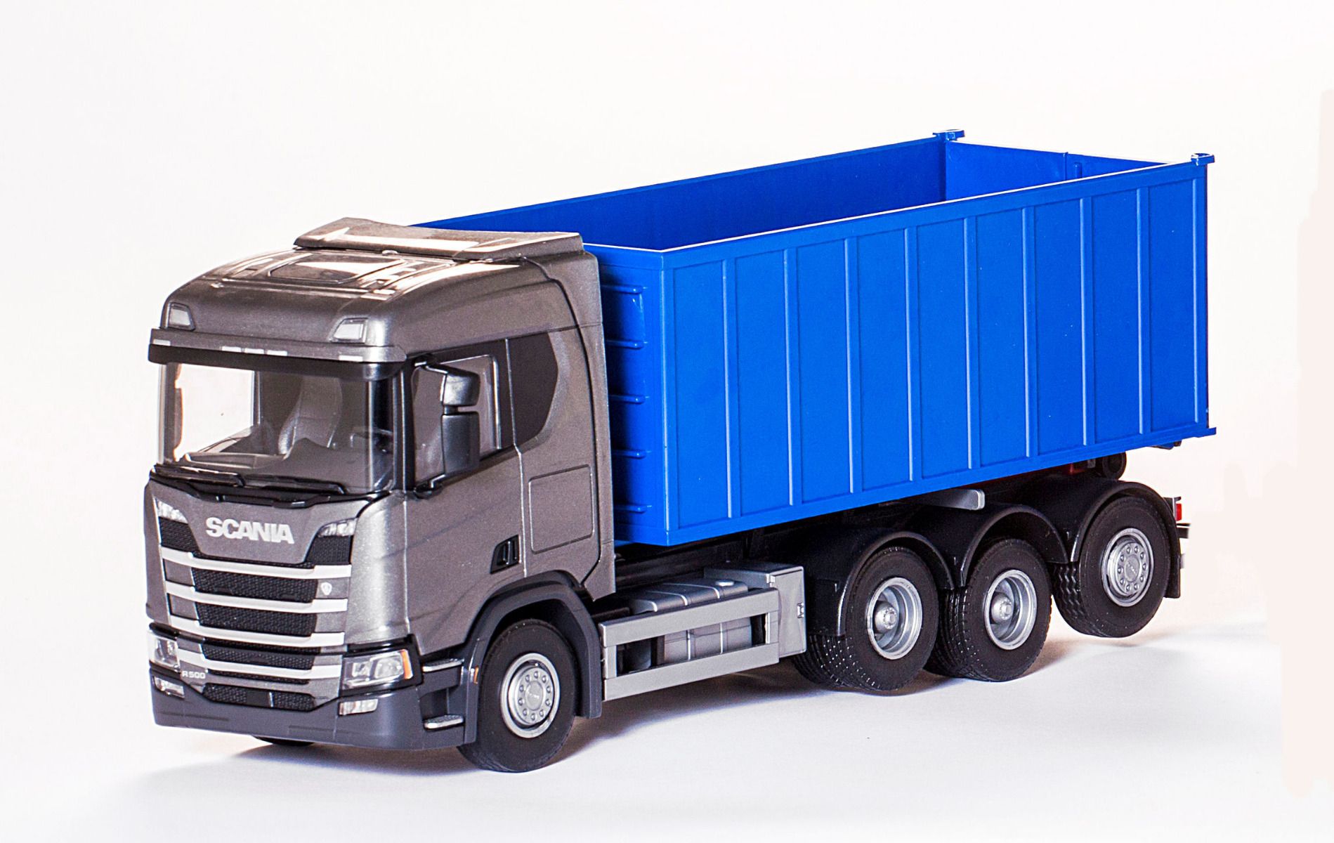 Scania CR 8x4 met Afzetcontainer Grijs - 1:25