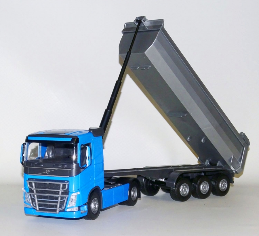 Volvo FH16 4x2 Blue with 3-axle Dumptrailer Silver - 1:25
