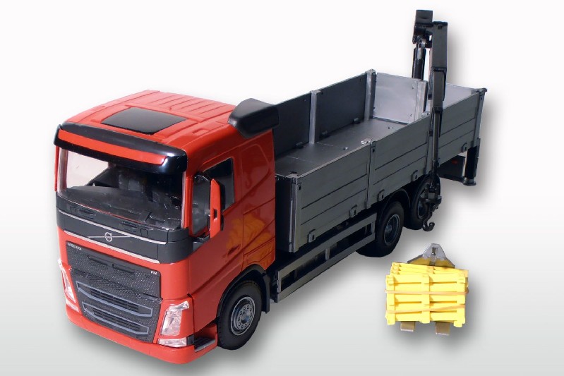 Volvo FH 6x4 met Bouwmaterialenopbouw +Kraan Rood - 1:25