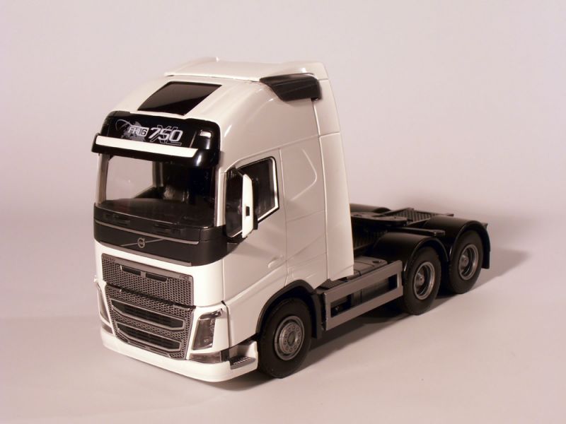 Volvo FH16 750GL 6x4 White - 1:25