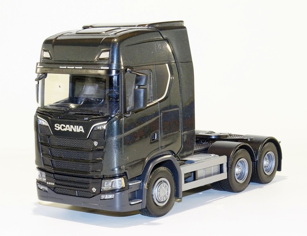 Scania CS650 V8 6x4 Zwart - 1:25