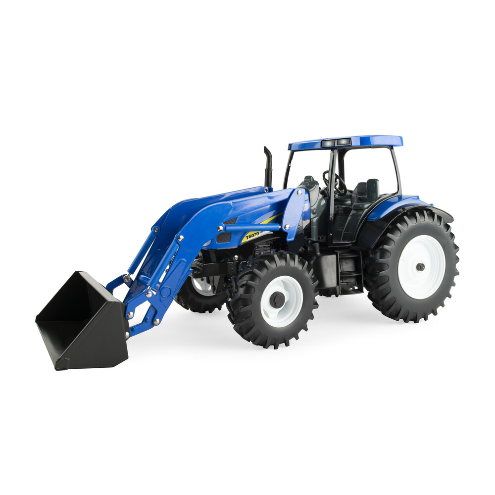 New Holland T6070 with Loader - 1:16