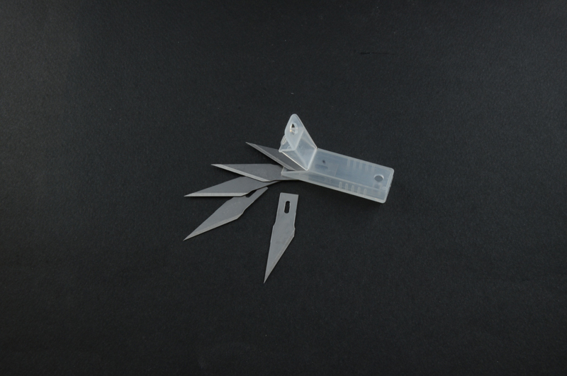 Large Fine Point Blades 5 pieces Italeri