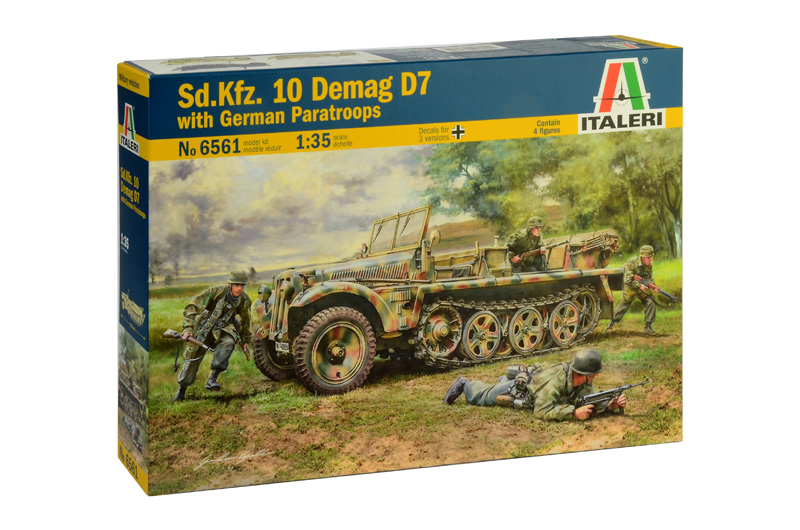 Sd.Kfz.10 Demag D7 with German Paratroopers