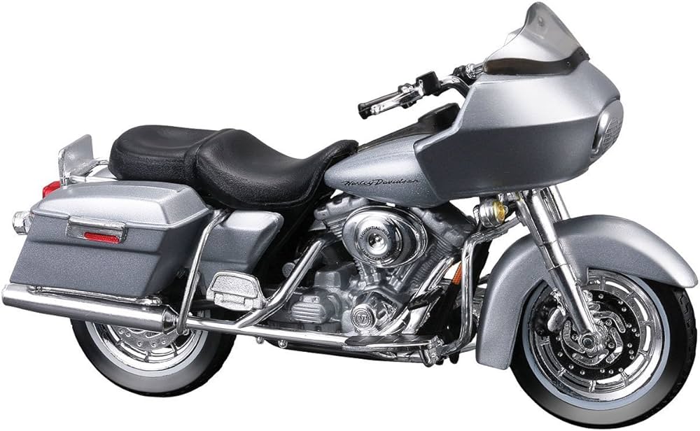 Harley-Davidson FLTR Road Glide 2002 Zilver - 1:18
