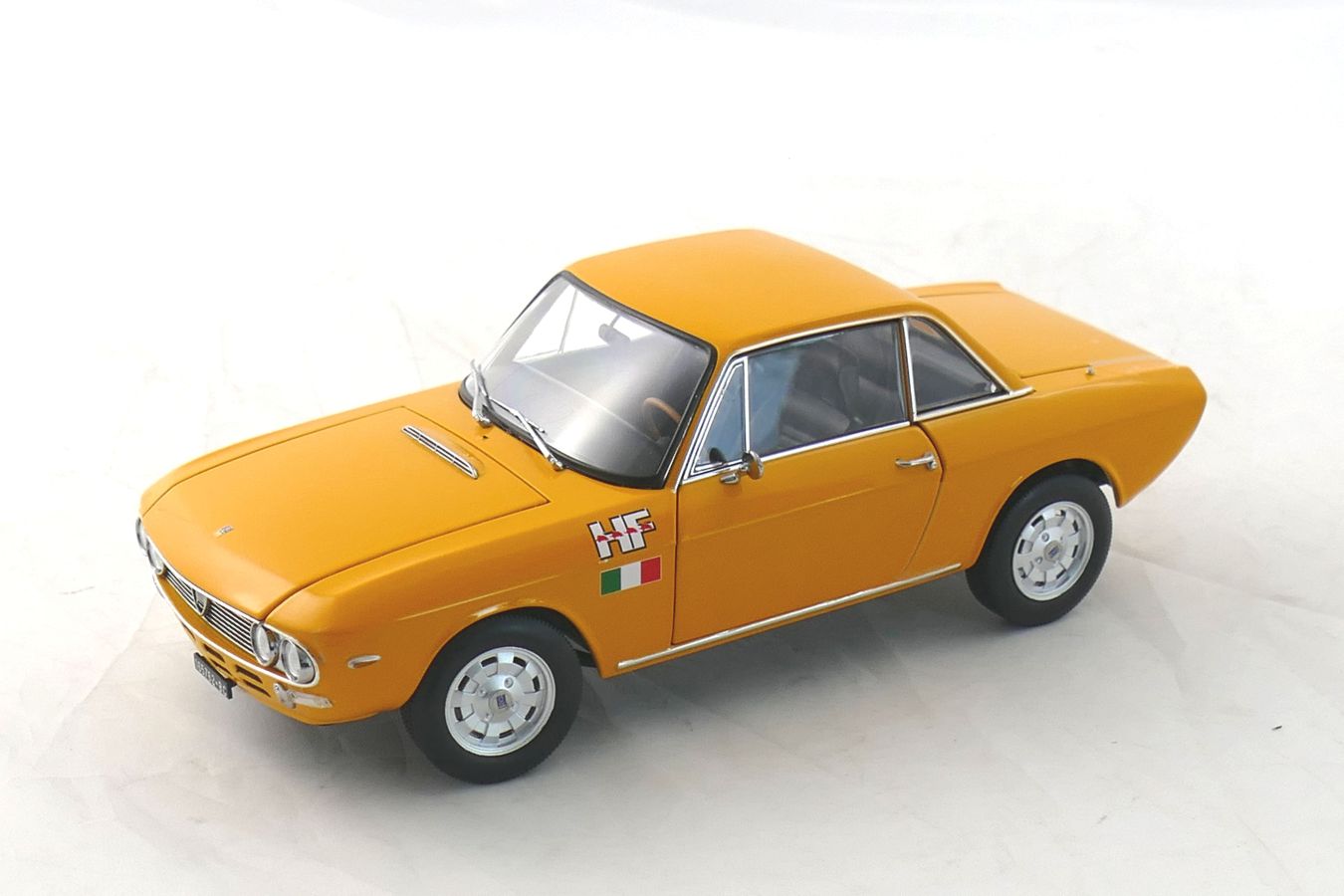 Lancia Fulvia 1600 HF 1971 Oranje Limited Edition - 1:18