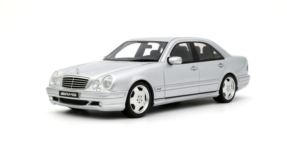 Mercedes-Benz E55 (W210) AMG 2001 Brilliant Silver - 1:18