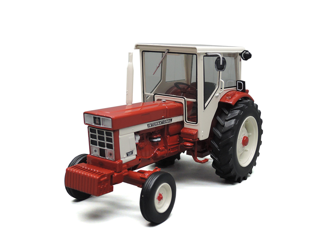 International 946 2wd