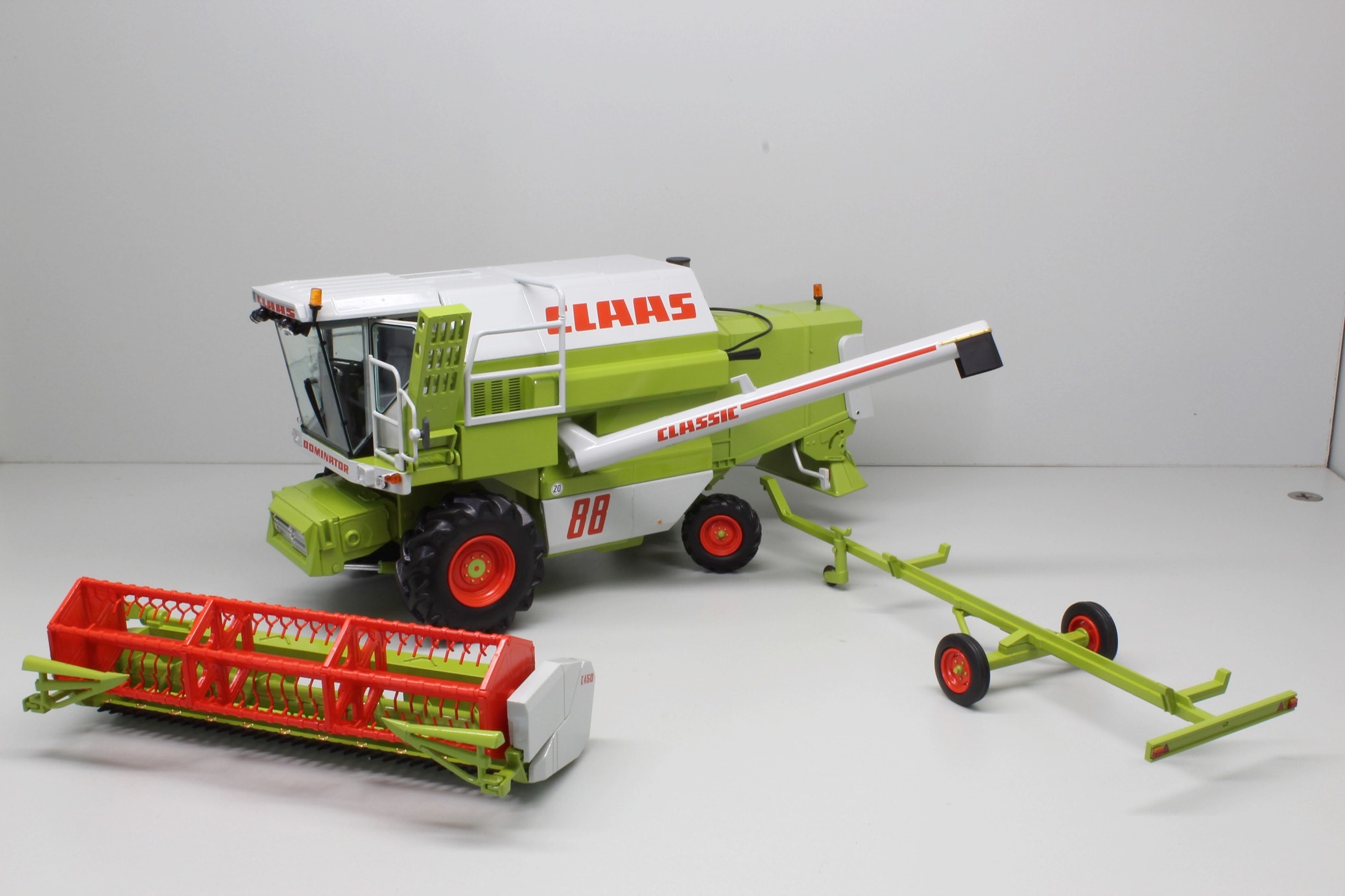 Claas Dominator 88 Classic