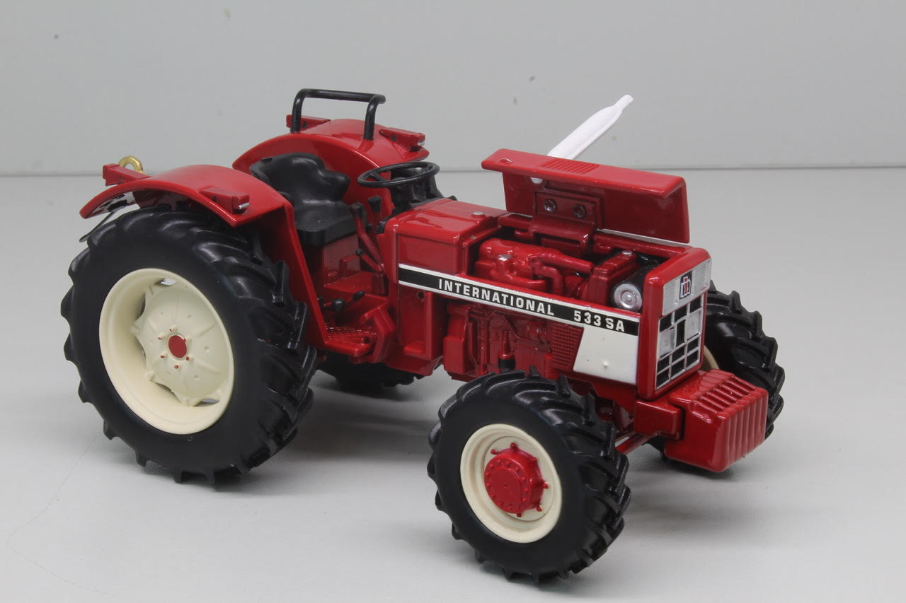 International 533 SA 4wd