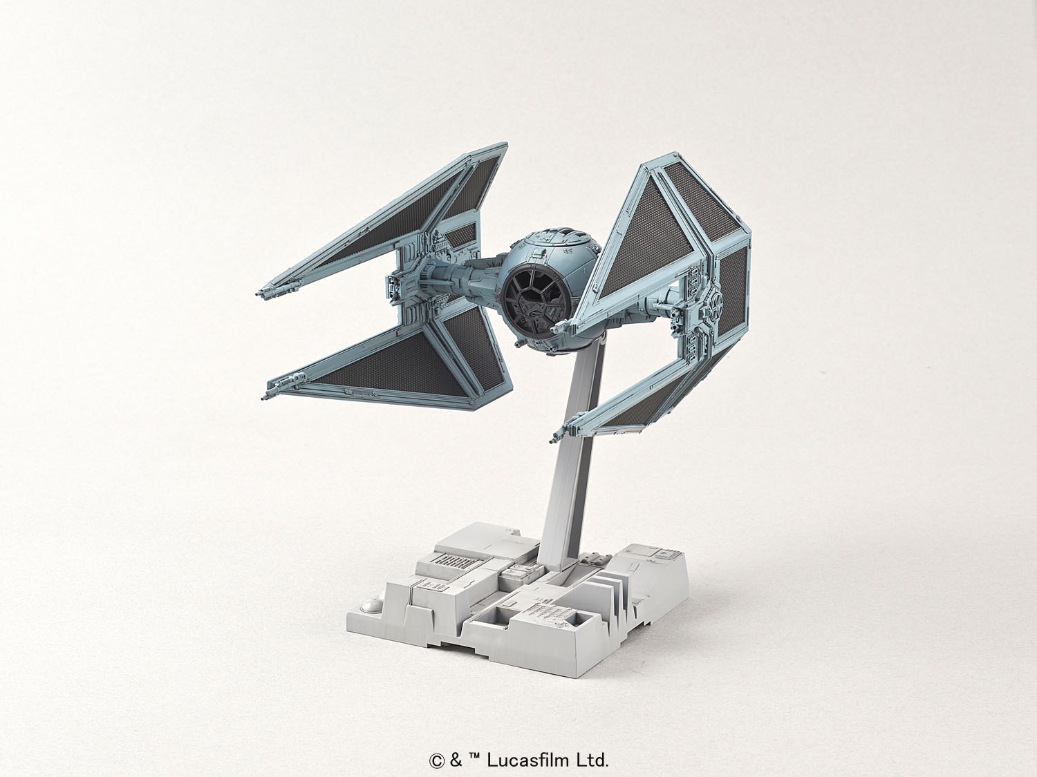 TIE Interceptor Bandai - 1:72