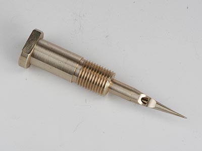 Nadel Medium