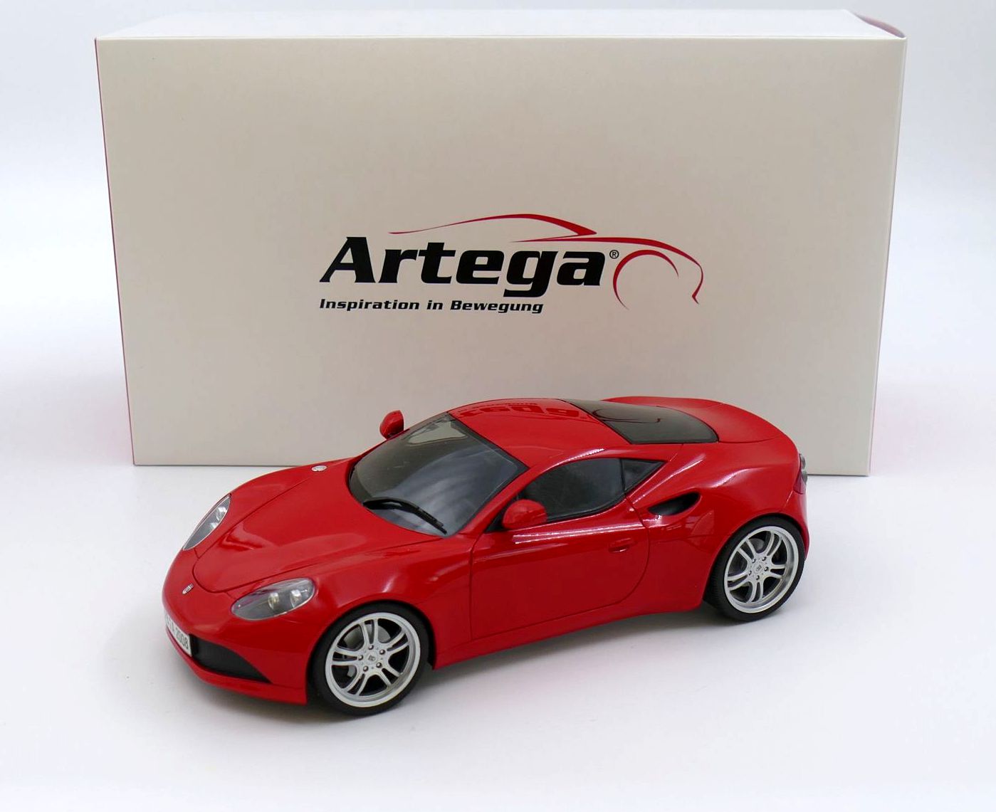 Artega GT Fire Red - 1:18
