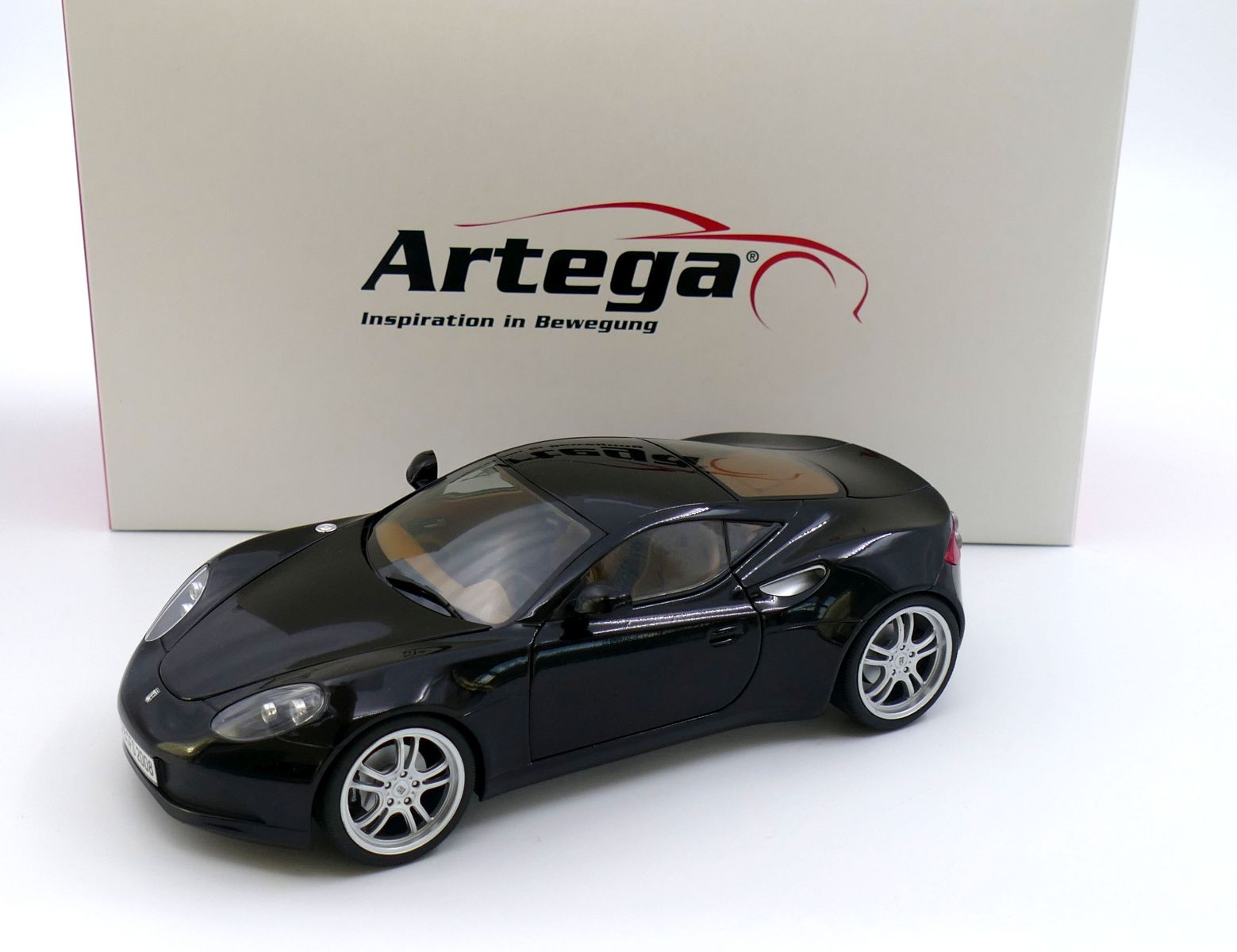 Artega GT Night Black - 1:18