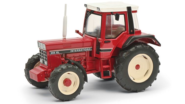 IH 956 XL - 1:32