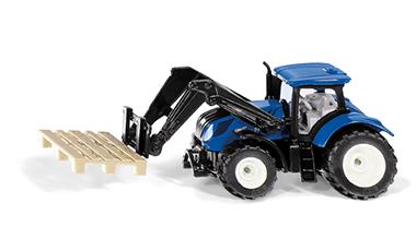 New Holland mit Palettengabel und Palette