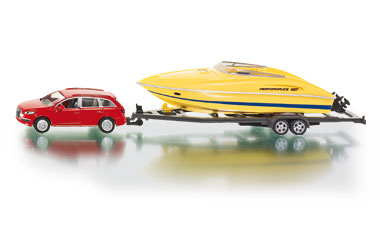 Auto met Motorboot
