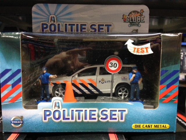 DCPB Volvo V70 Politie met Accessoires Light and Sound