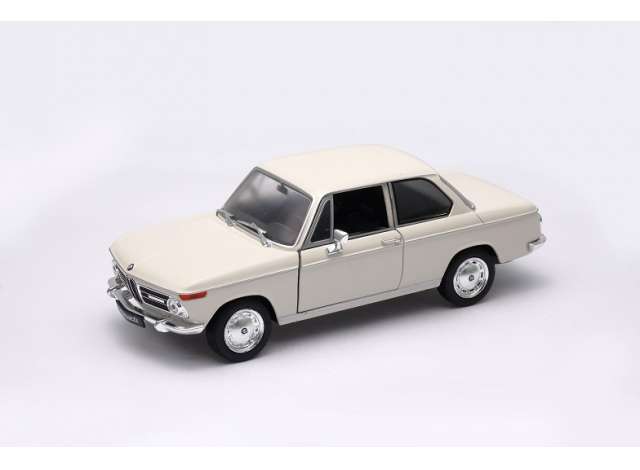 BMW 2002 Ti Creme