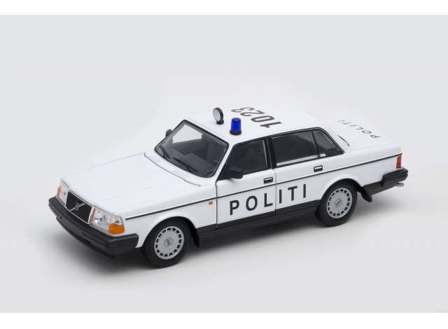 Volvo 240 GL Denmark Police Wit - 1:24