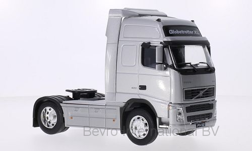 Volvo FH12 Globetrotter XL Zilver