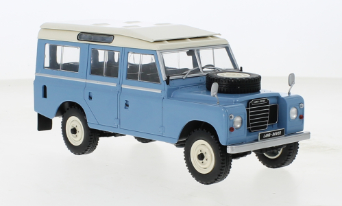 Land Rover Defender 109 Series III 1980 Lichtblauw - 1:24