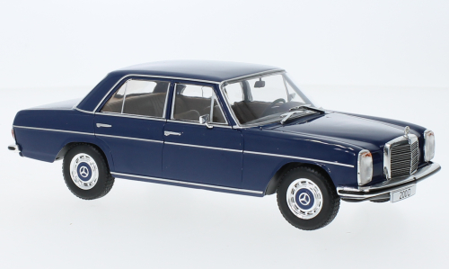 Mercedes-Benz 200 D (W115) 1968 Donkerblauw - 1:24