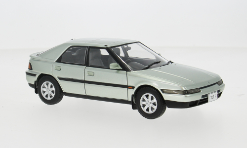 Mazda 323 F 1989 Lichtgroen - 1:24