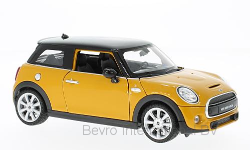 Mini Cooper S Orange